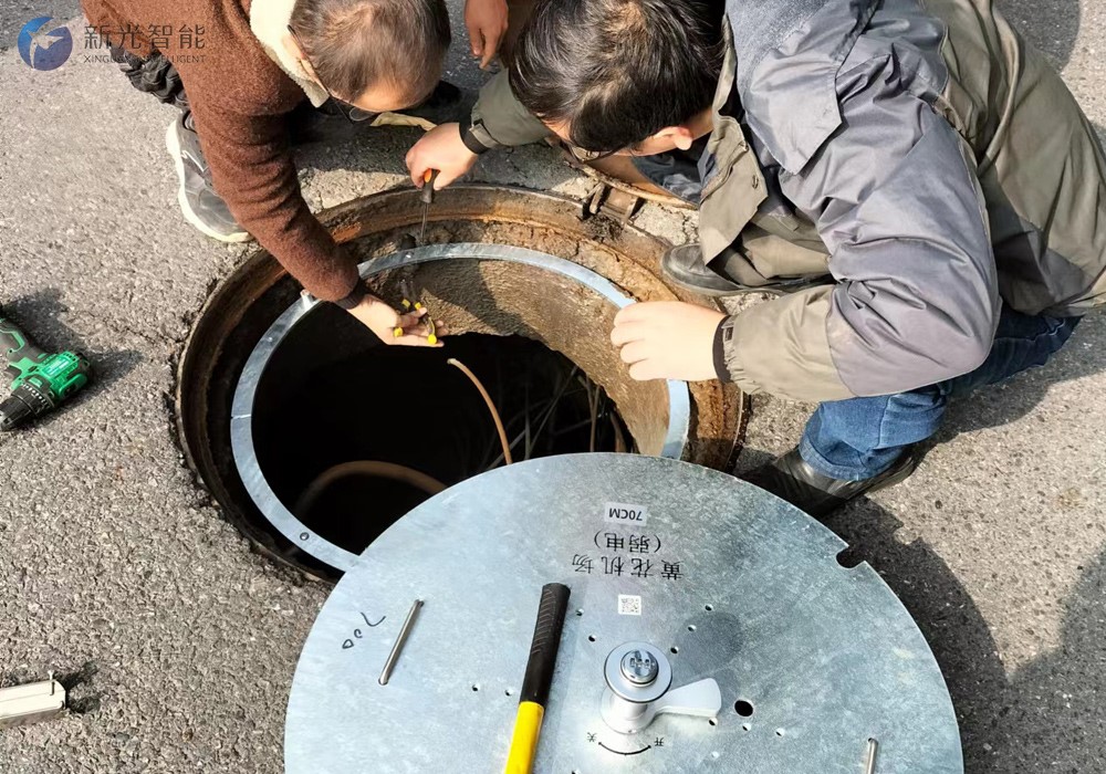 智能电子锁井盖安装和检查 智能电子锁井盖安装和检查