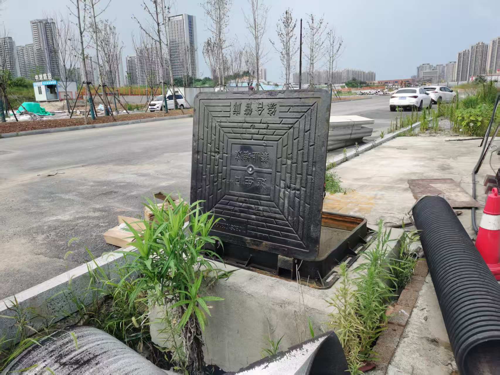 管廊液压井盖：重塑综合管廊出入口安全新标杆