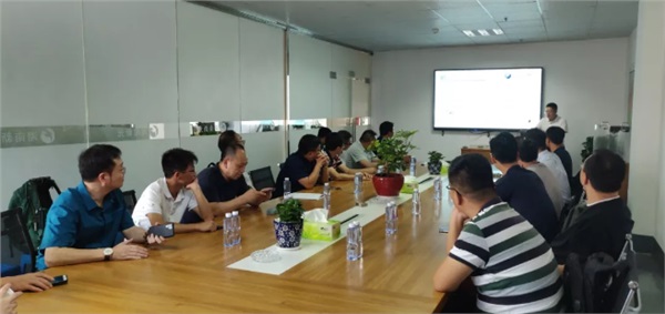 csgo电竞比分网智能总经理王新良就《数字化城市管理信息系统 智能井盖基础信息》标准化方面做详细介绍